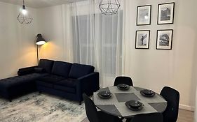 Modern Apartment, 1Km From City!